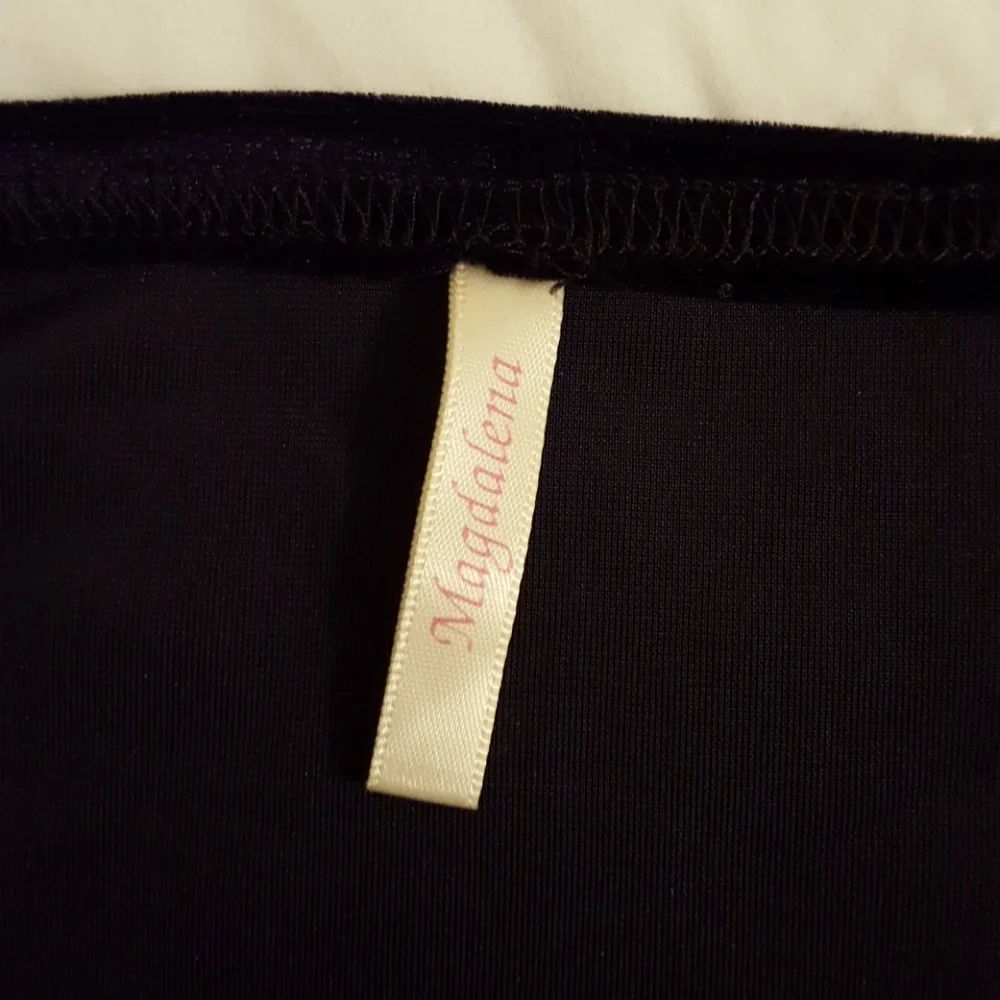 Top - Picture 4 of 4